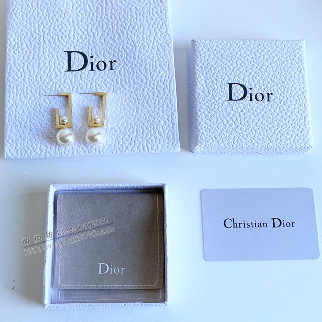 Dior飾品 迪奧經典熱銷款大小珍珠上下款耳釘耳環  zgd1461